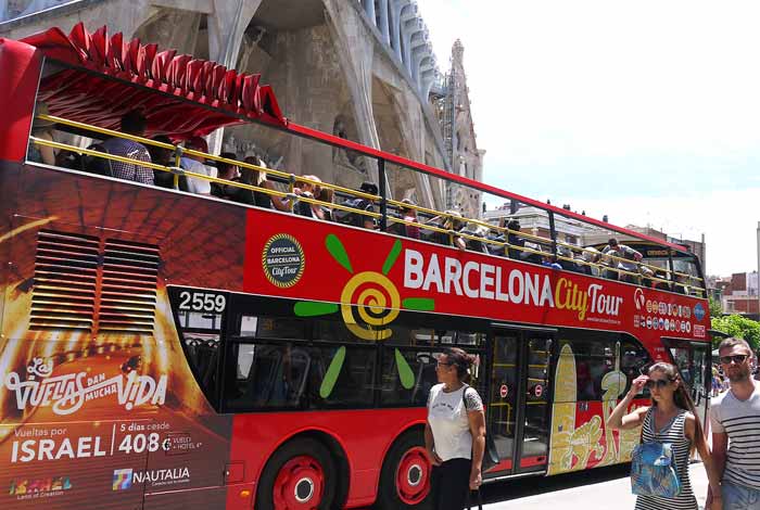 Barcelona City Tour | Wiki: krysi@ CC BY 3.0