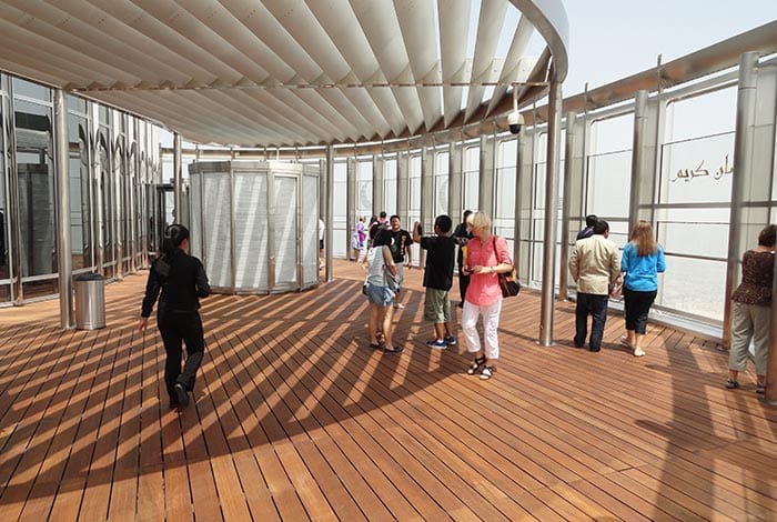 La terrazza esterna di At The Top | Flickr: Fabio Achilli CC BY 2.0