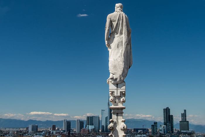 La vista mozzafiato dal tetto si estende fino alle montagne | Foto: Flickr, kuhnmi - CC BY 2.0