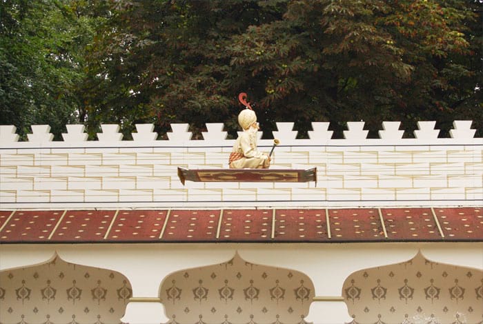 Flying Carpet | Photo: Flickr, Maarten - CC BY 2.0