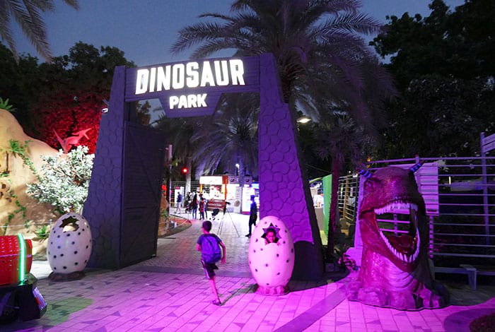 Dinosaur Park | Flickr: Ankur P CC BY 2.0