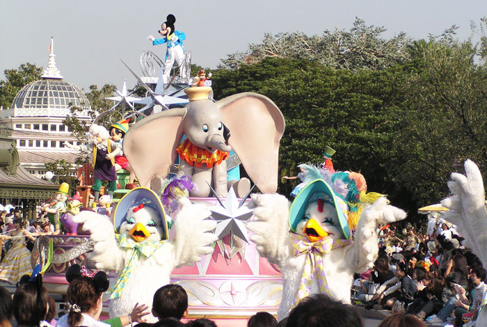 Tokyo Disneyland Parade | Photo: Marufish CC-BY-SA 2.0